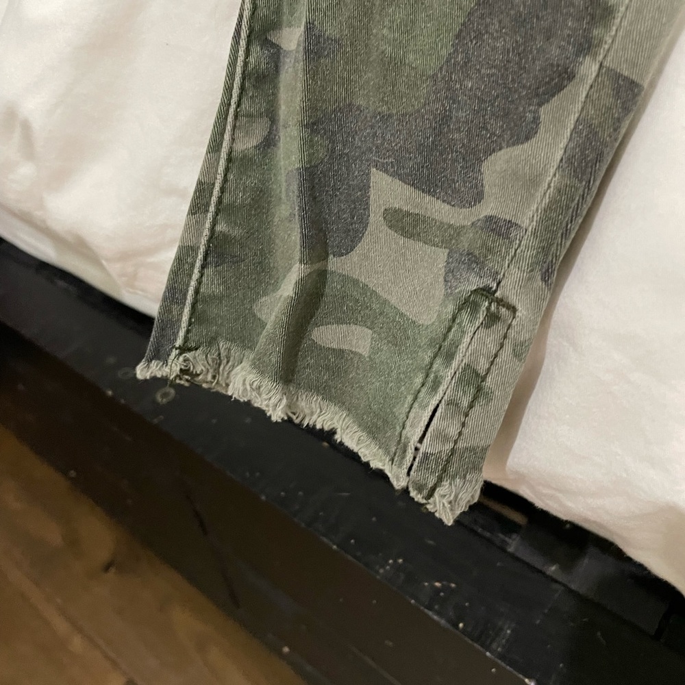 Mud pie stretch Jean in green camouflage size XS